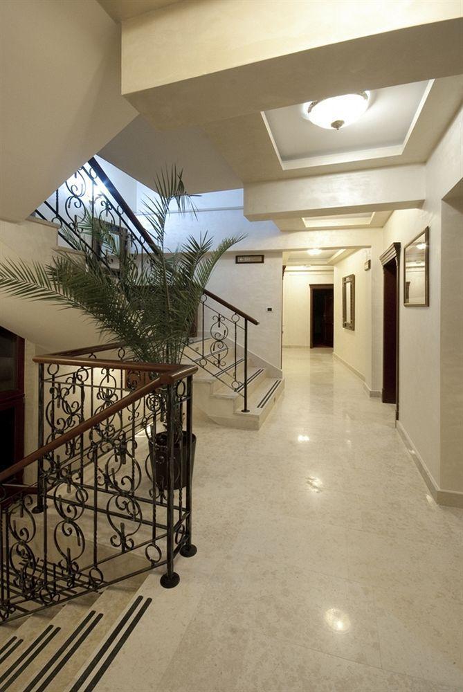 Hotel Sucevic Garni Belgrado Buitenkant foto