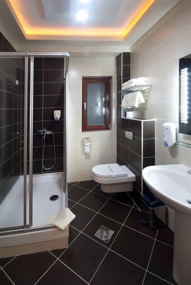 Hotel Sucevic Garni Belgrado Buitenkant foto