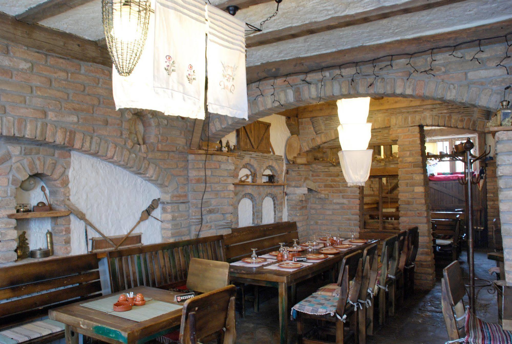 Hotel Sucevic Garni Belgrado Buitenkant foto