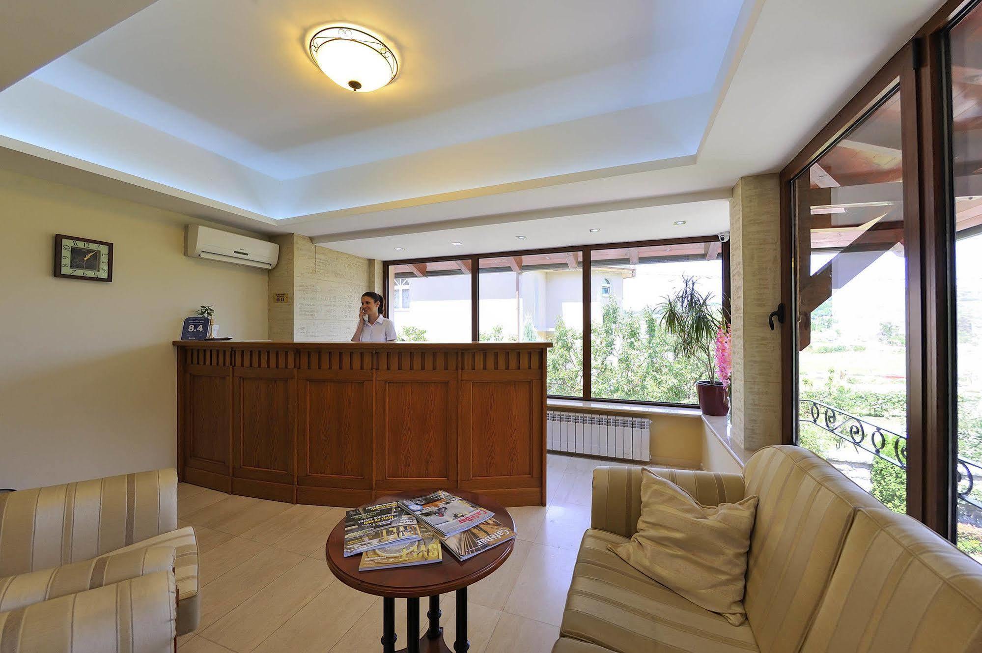 Hotel Sucevic Garni Belgrado Buitenkant foto